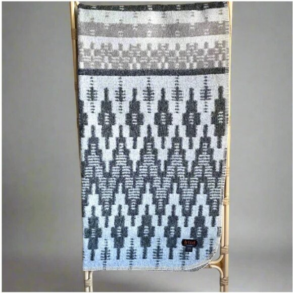 ARTZNL Alpaca Wool Cotton Throw Bed Blanket Large Southwestern Luxury Soft Queen - Picture 2 of 12